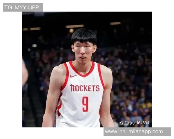 周琦表现平平提前退赛仅得5分9板第三节提前返回更衣室引发关注